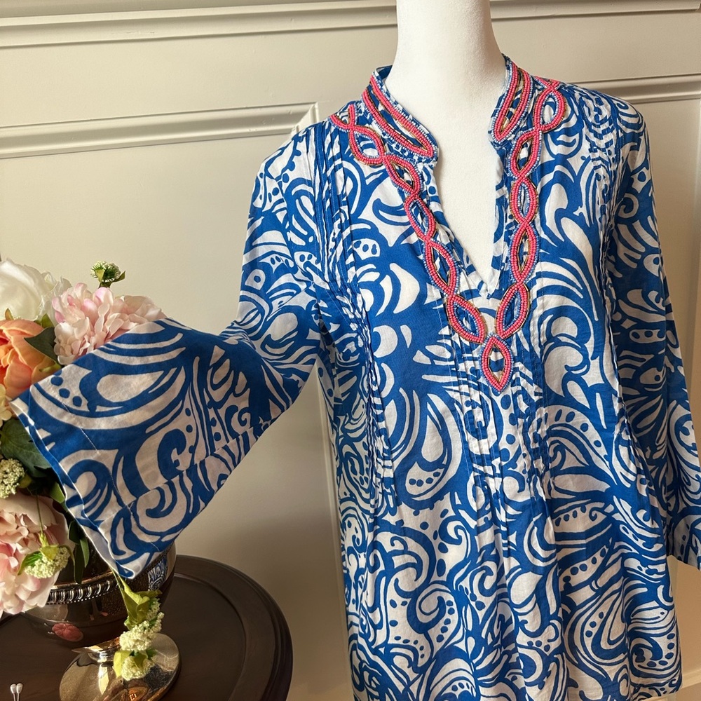 Lilly Pulitzer Blue and White Printed Tunic with Pink Trim
